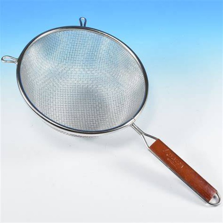 Can a strainer be used as a sifter?
