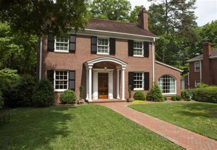 Is brick house good for winter?